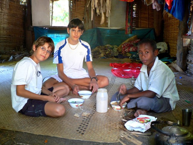 179- Bastien, Romain, et Eremati 